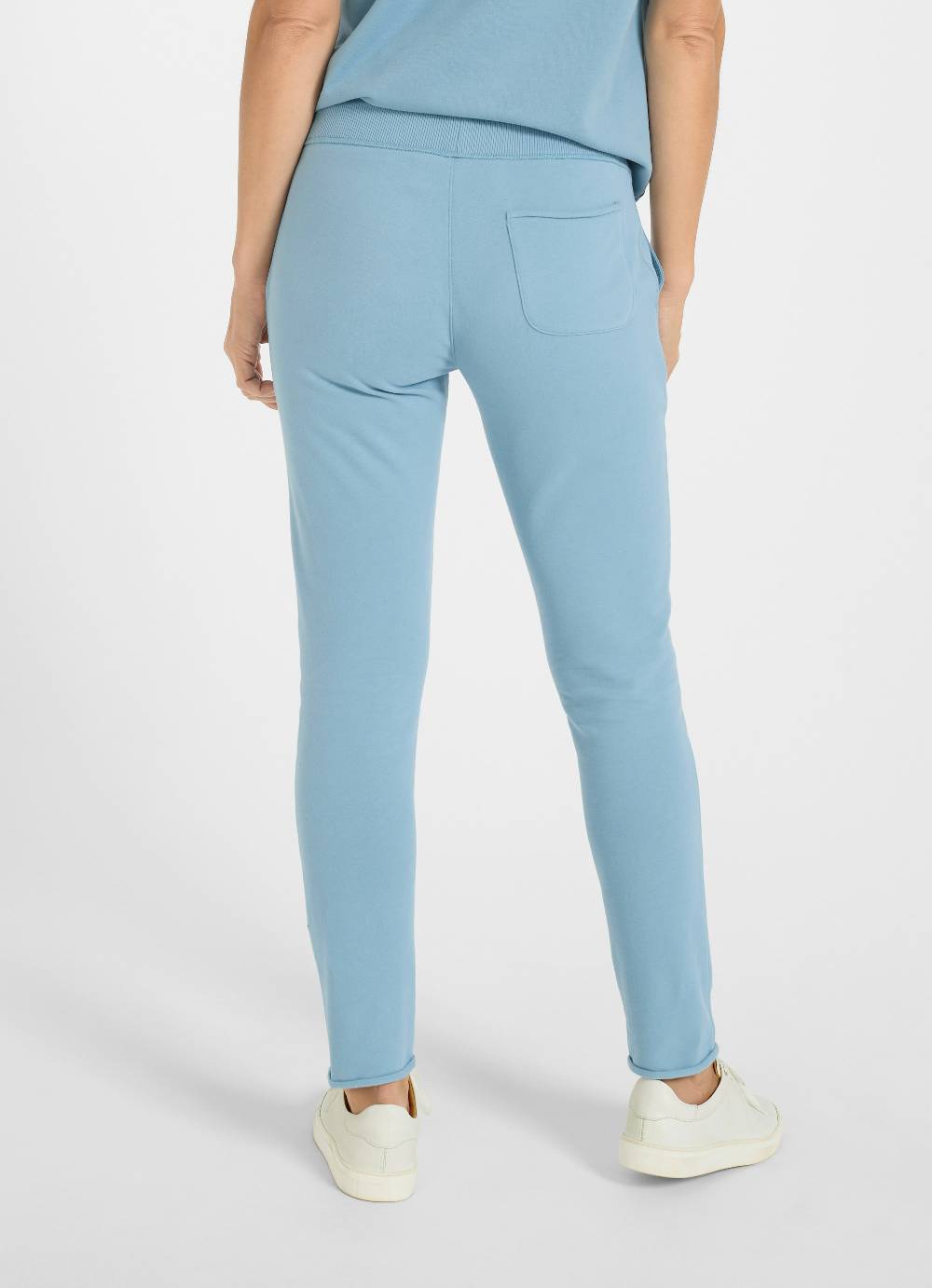 Juvia Slim Fit - Sweatpants Letzte 3 Tage