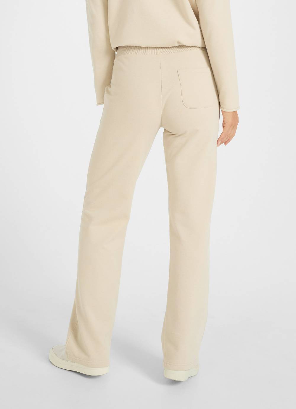 Juvia Wide Leg Fit - Sweatpants Rabatte dieses Monats