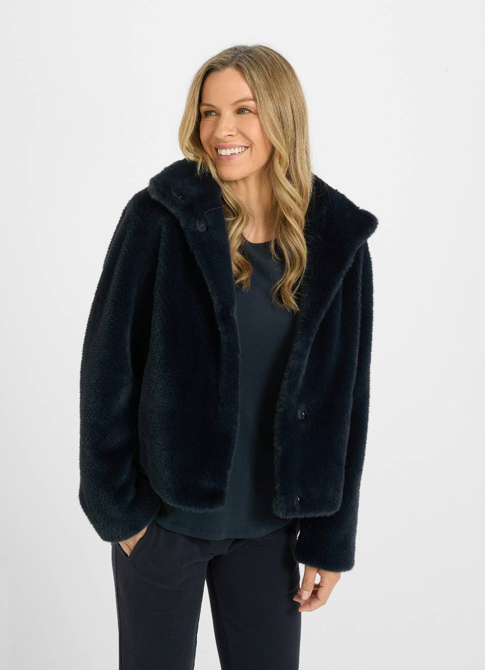 Juvia Faux Fur - Jacke Verkauf
