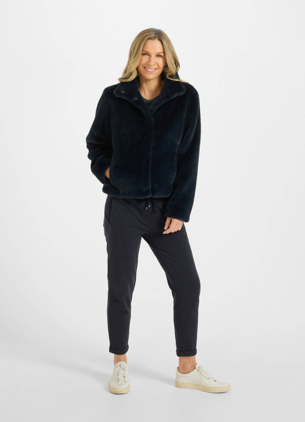 Juvia Faux Fur - Jacke Verkauf