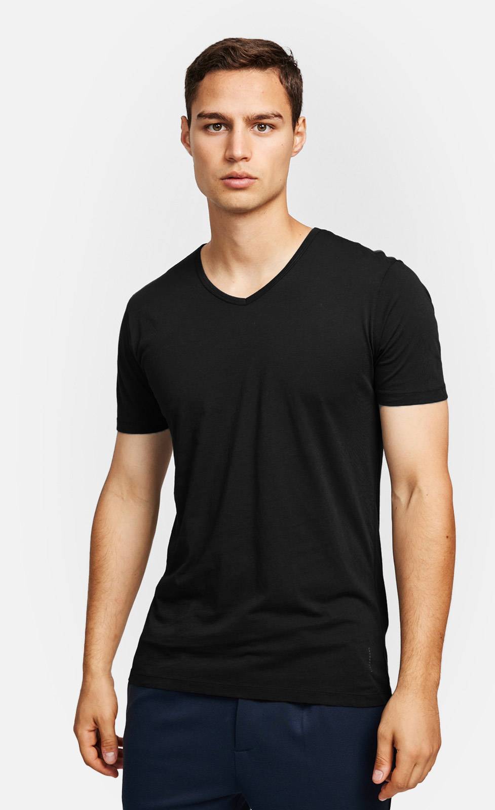 Kiefermann Darius Baumwoll-T-Shirt mit V-Ausschnitt Zeitbegrenzte Promotion