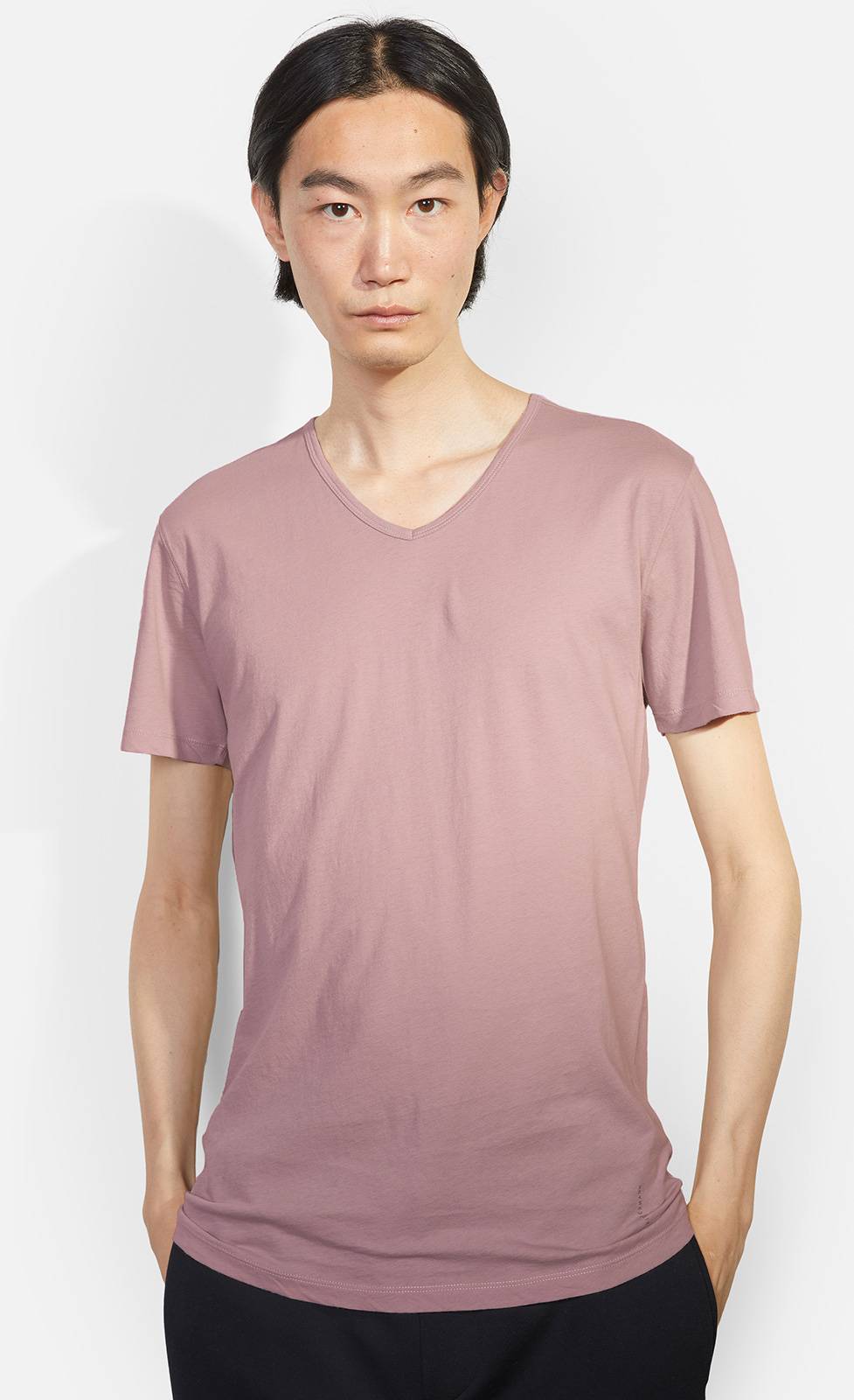 Kiefermann Darius Baumwoll-T-Shirt mit V-Ausschnitt Vierteljährliche Förderung