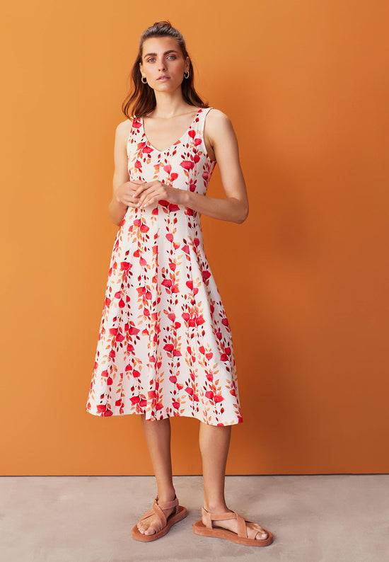 Lana Natural Wear Trägerkleid, Modell Finna Saisonale Angebote