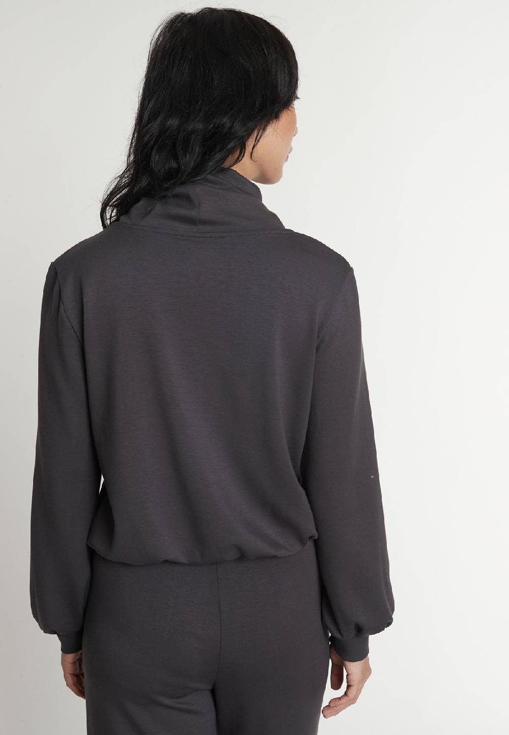 Ana Alcazar Rollkragentop Iresa Online