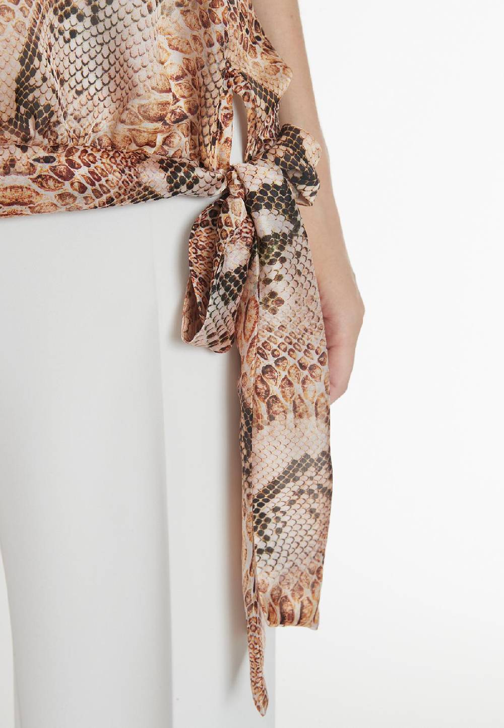 Ana Alcazar Chiffontop Pakosa Sonderangebot der Fabrik