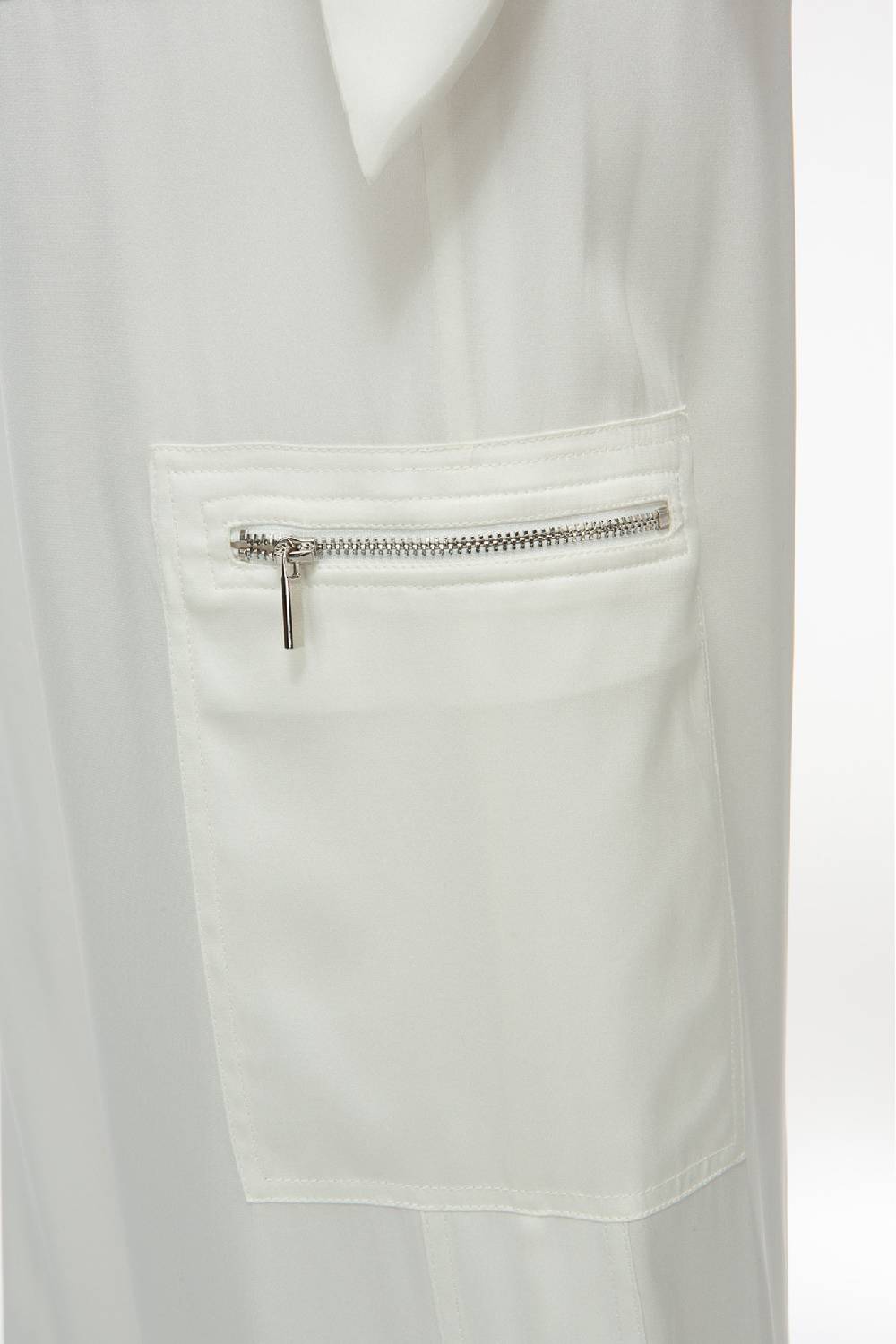 IVI GmbH SOLID SILK Seidenhose mit Cargo-Details weiß Top Angebot