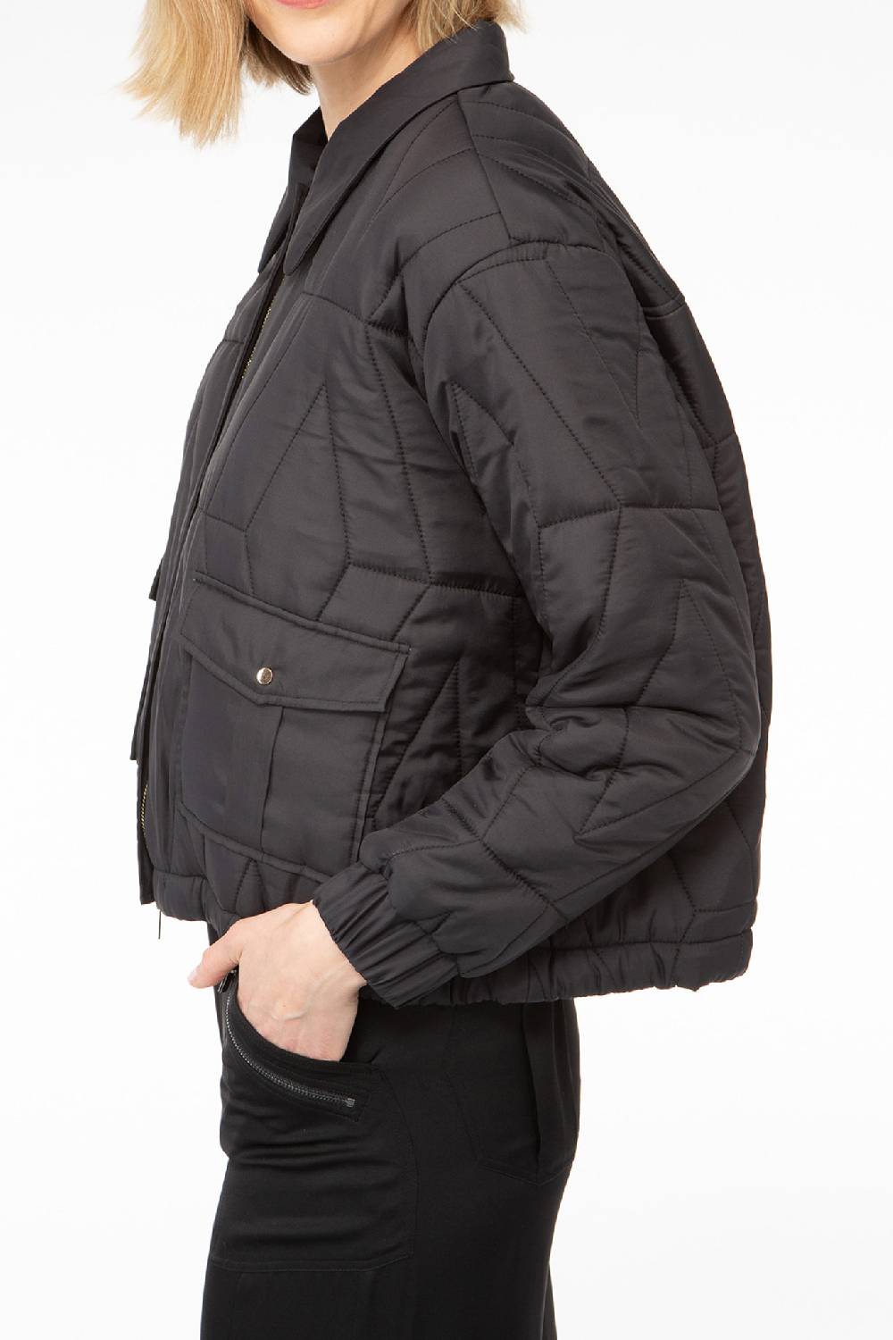 IVI GmbH PUFFER NYLON Jacke mit Signature Steppung schwarz Exklusive Angebote