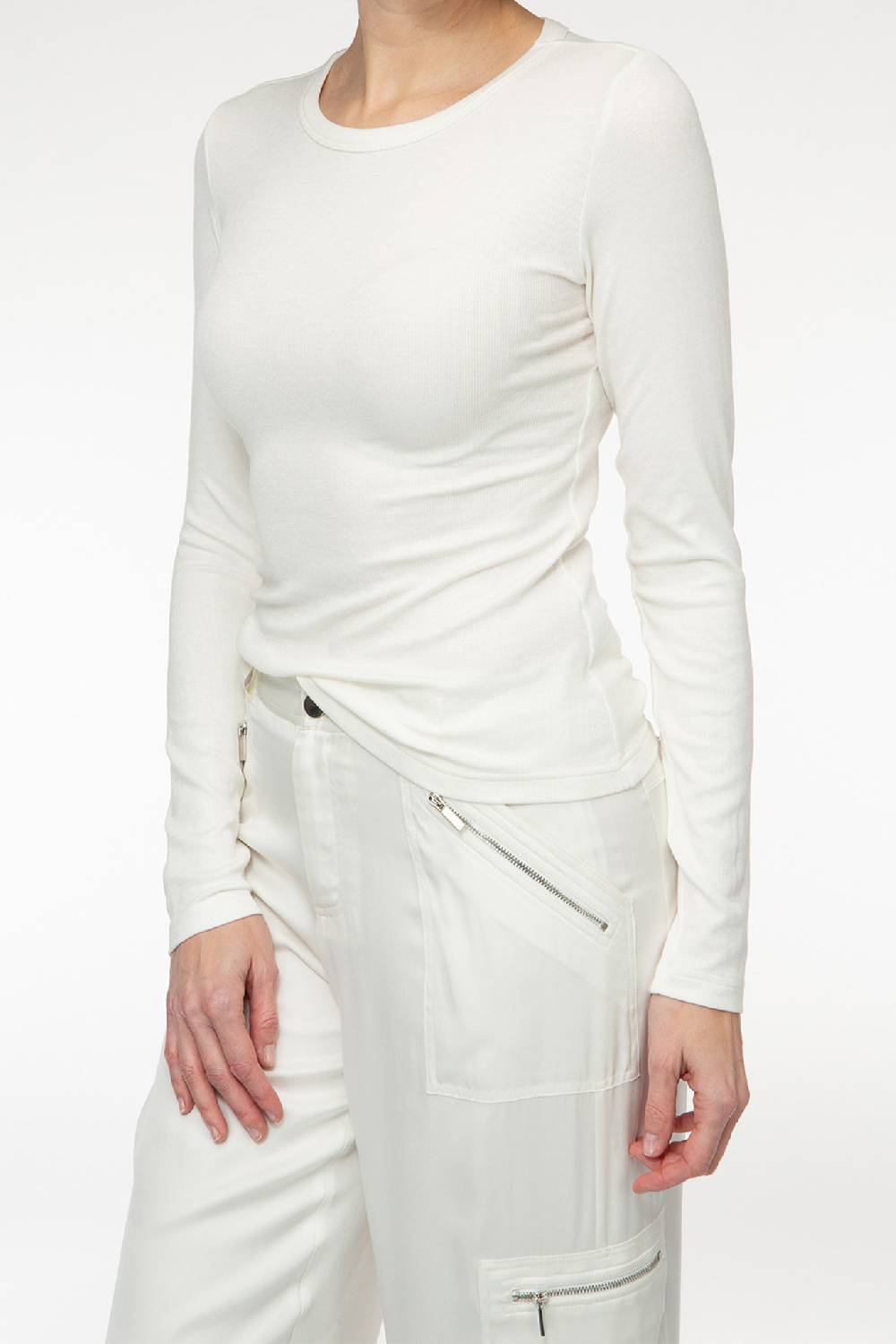 IVI GmbH ESSENTIAL Langarmshirt mit hohem Rundhalsausschnitt weiß Kauf eins, bekomm eins gratis