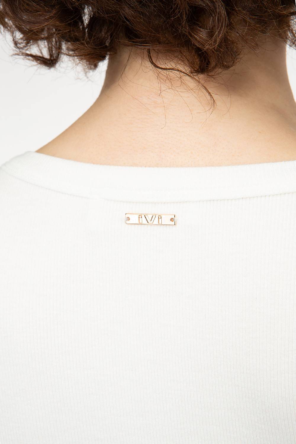 IVI GmbH ESSENTIAL Langarmshirt mit hohem Rundhalsausschnitt weiß Kauf eins, bekomm eins gratis
