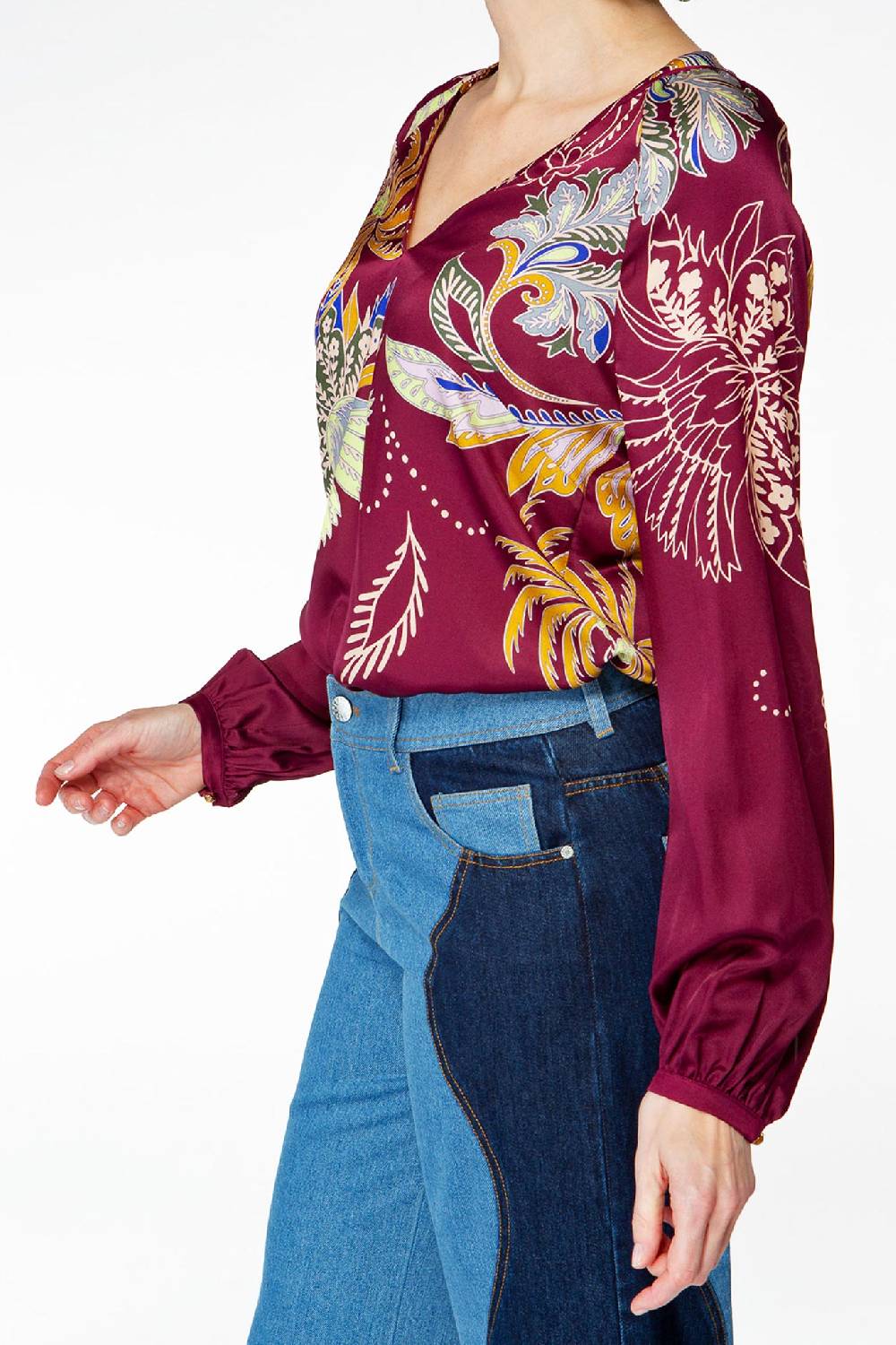IVI GmbH GLAMOROUS Bluse mit Cut Out Begrenzt auf 3 Tage