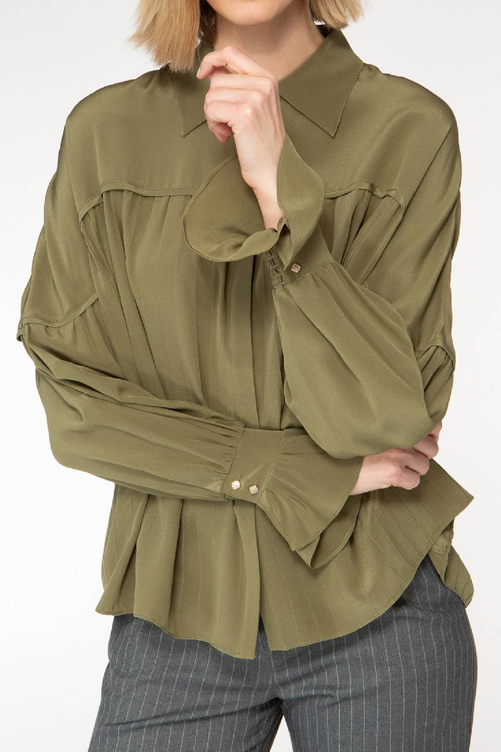 IVI GmbH FANCY Plissé Bluse aus Seiden-Georgette olive Riesige Rabatte