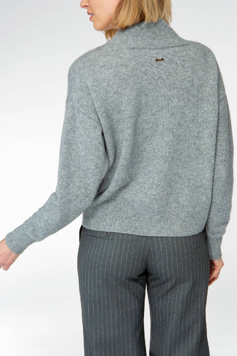 IVI GmbH SOLID KNIT Cardigan mit aufgesetzten Taschen grau-melange 50% Rabatt mit kostenlosem Versand