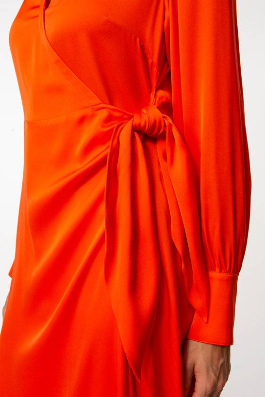 IVI GmbH SOLID SILK Midi Wickelkleid grenadine Bis zu 60% Rabatt