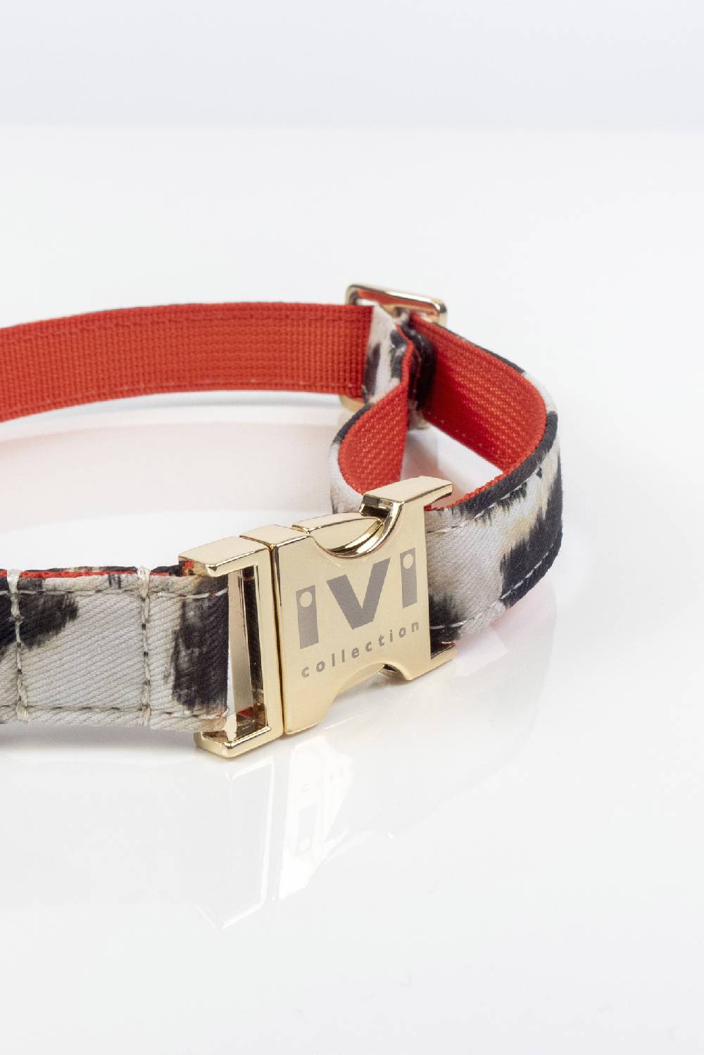 IVI GmbH LEO Halsband Valentinstagsangebot