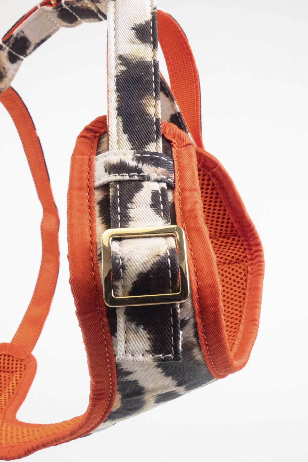 IVI GmbH LEO Harness Lagerräumung