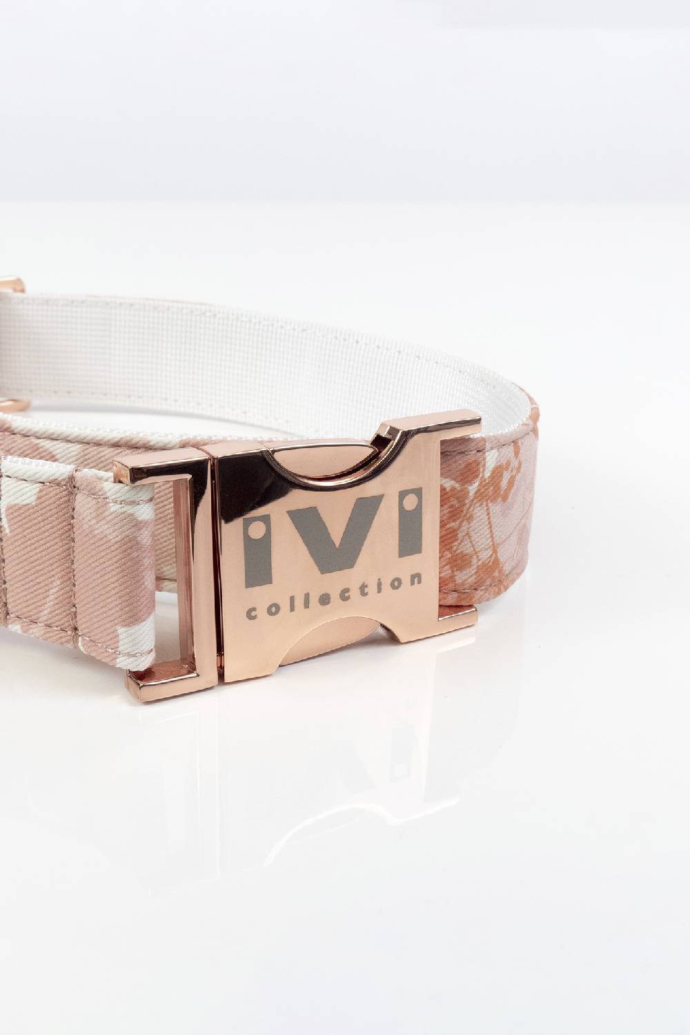 IVI GmbH PASTEL FLOWER Halsband Neueste Mode