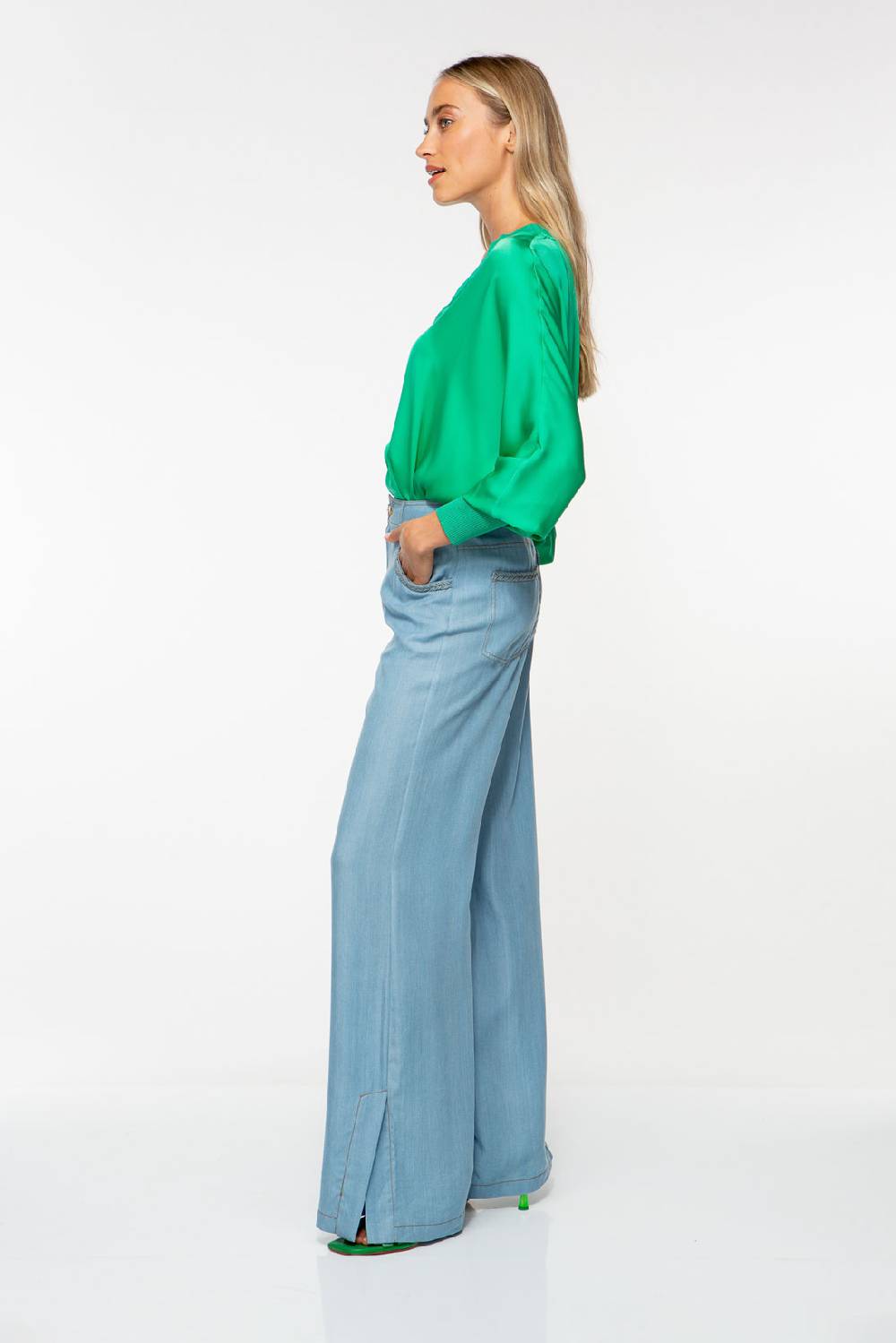 IVI GmbH DENIM Hose mit weitem Bein light blue Top Angebot