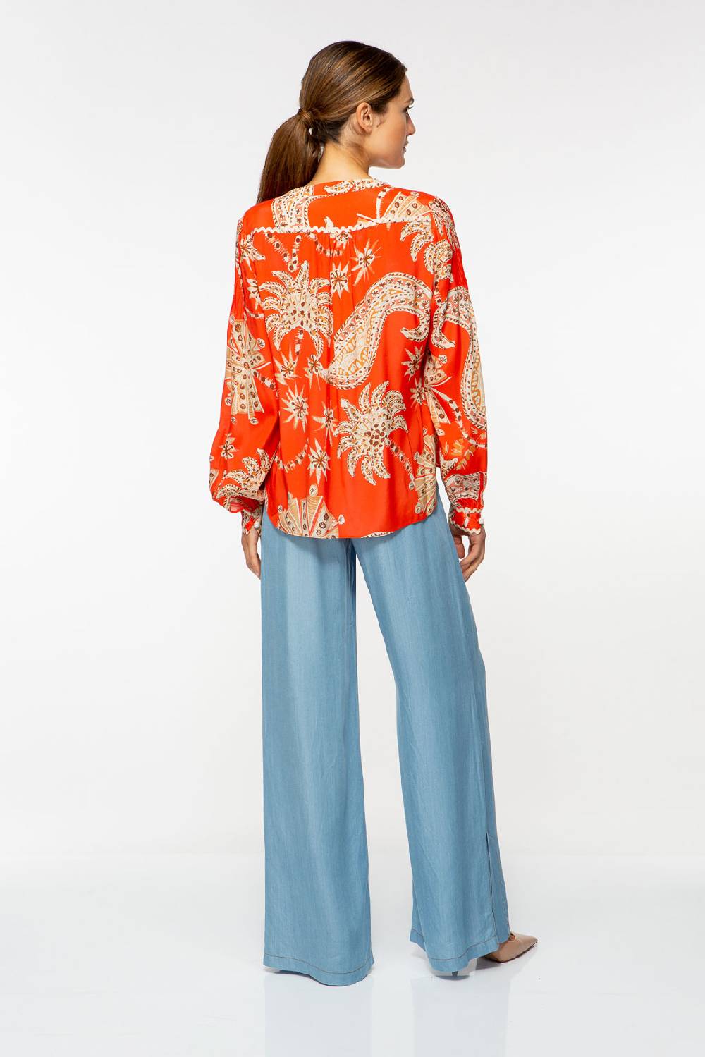IVI GmbH PALM VIBES Seidenbluse mit Biesen rot Begrenzt auf 3 Tage