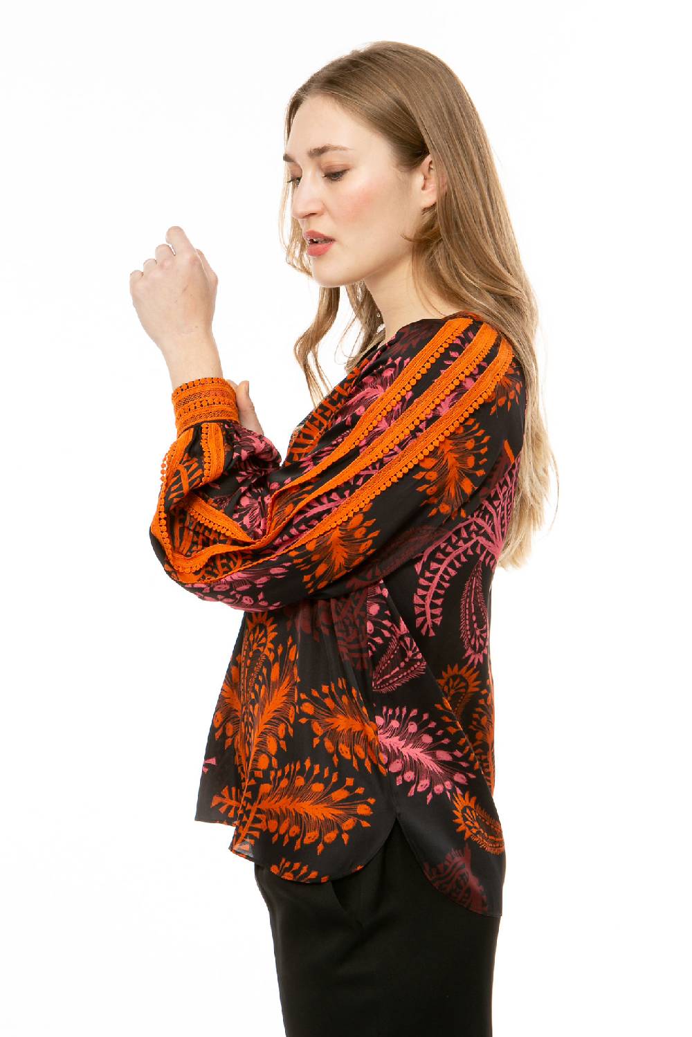 IVI GmbH WILD HERBS Bluse mit Stickdetails schwarz Fabrikverkauf