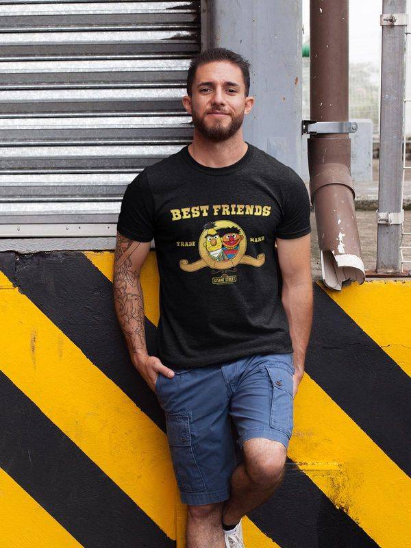 Nastrovje Potsdam Sesamstrasse Ernie & Bert Best Friends Herren T-Shirt schwarz Wochenangebot