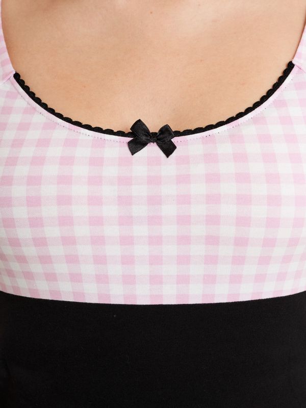 Nastrovje Potsdam Pussy Deluxe Lightpink Plaid Evie Damen T-Shirt schwarz/lightpink im Angebot