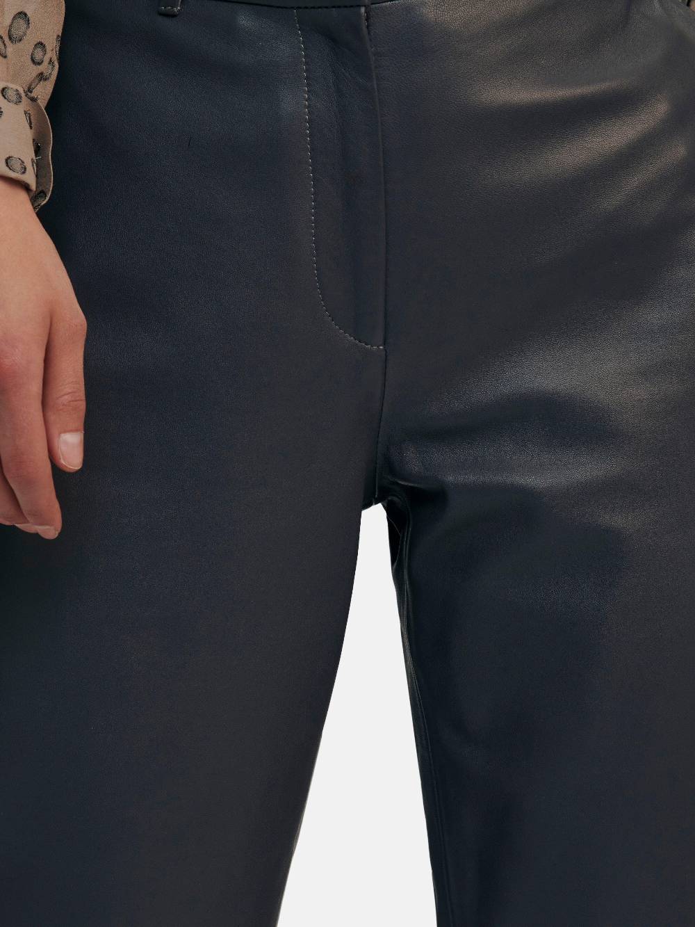 Uta Raasch Lederhose Fabrikladen