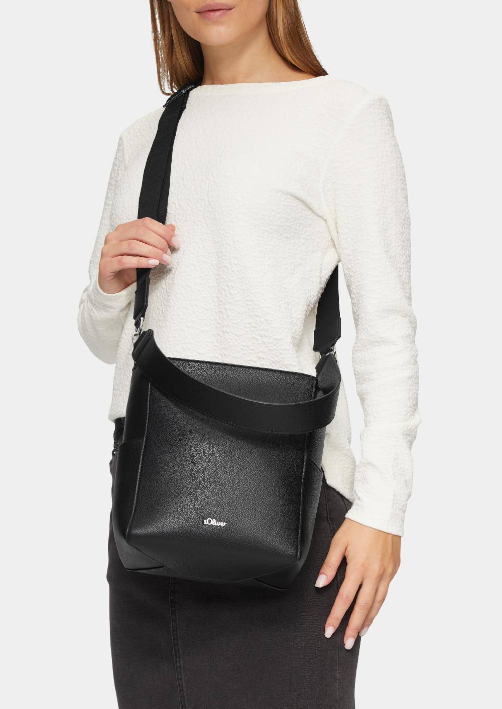 s.Oliver Hobo-Bag aus Lederimitat Neueste Mode