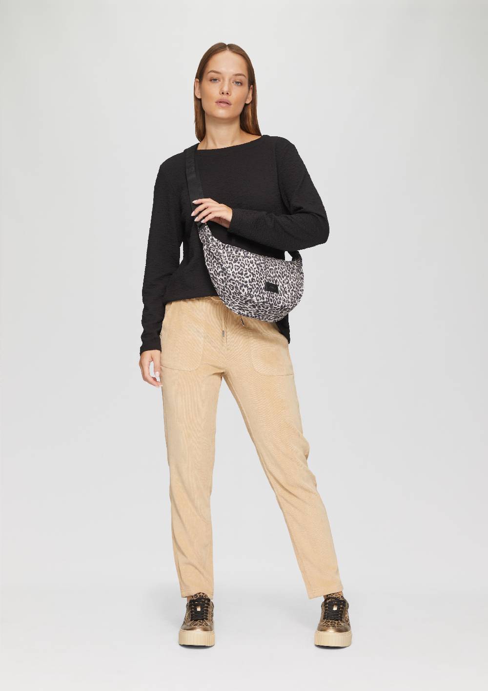 s.Oliver Mittelgroße Crossbody-Bag aus Webware Blitzangebot