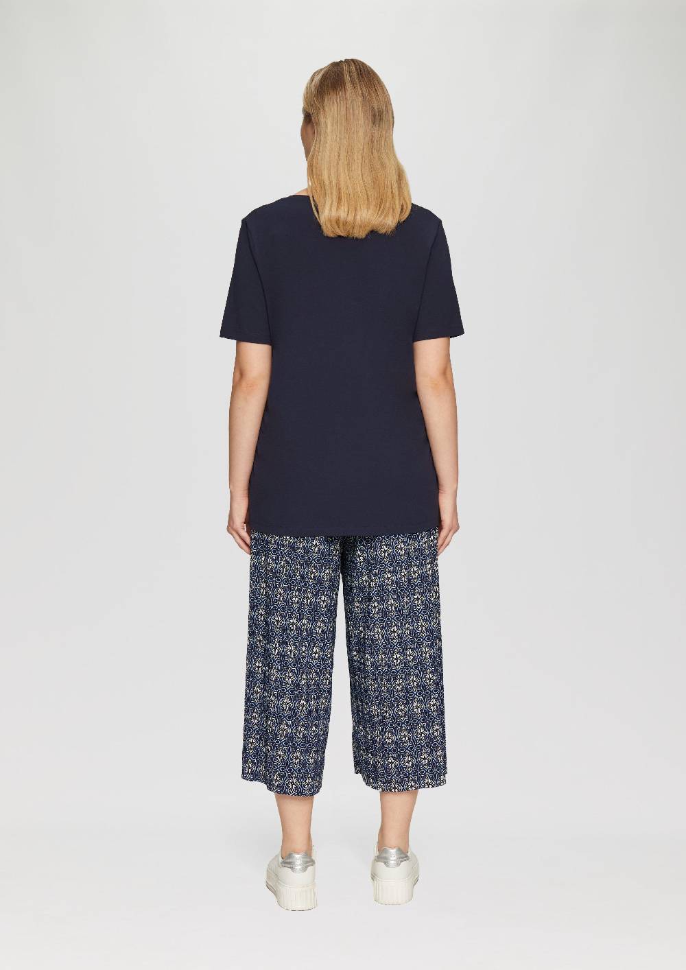 s.Oliver T-Shirt mit V-Ausschnitt Letzte 3 Tage