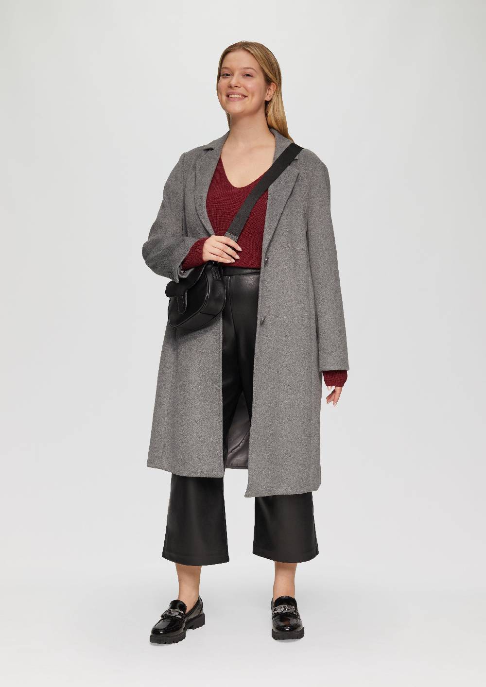 s.Oliver Strickpullover mit V-Ausschnitt im Loose Fit Zeitbegrenzte Promotion