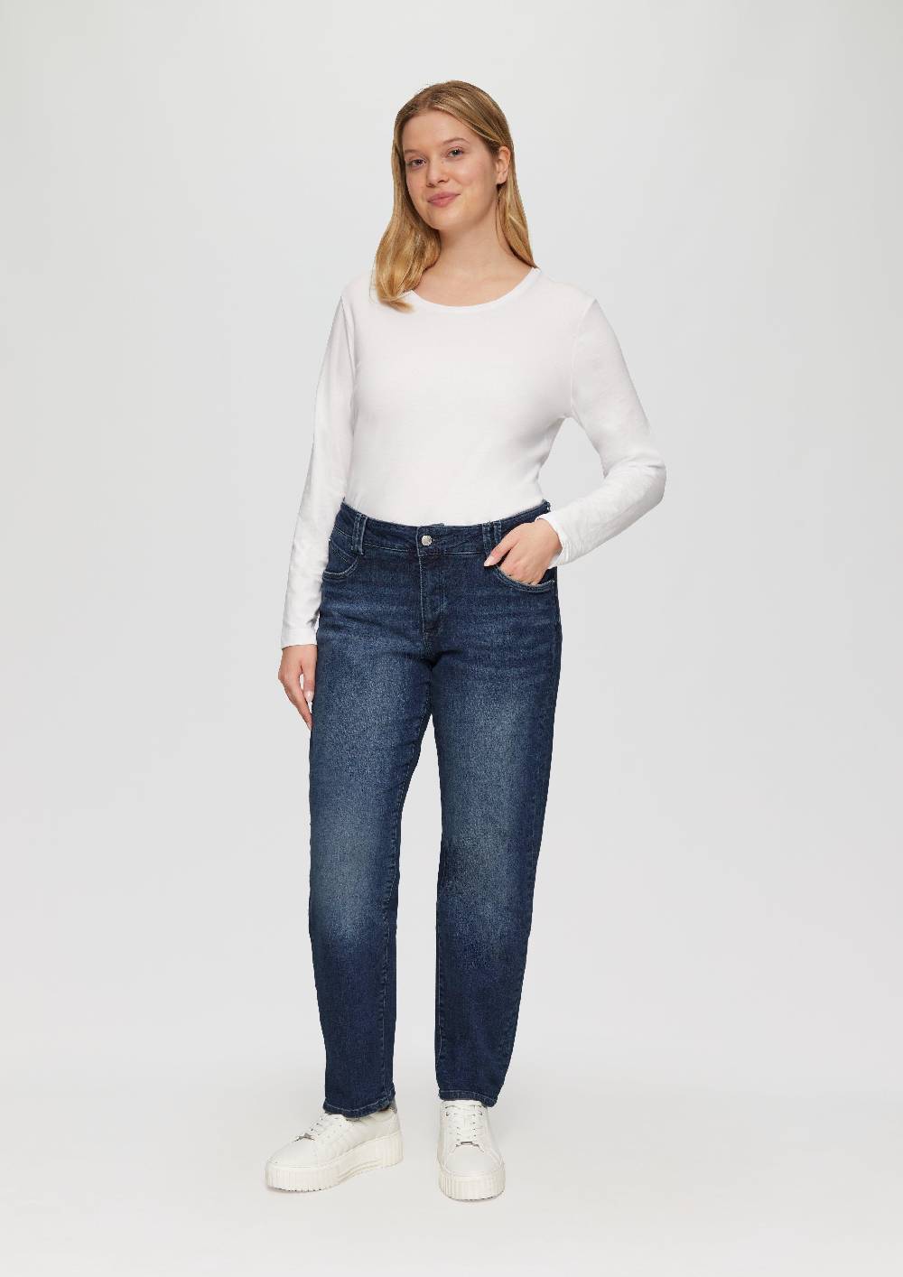 s.Oliver Jeans / Curvy Fit / Mid Rise / Semi Wide Leg Vierteljährliche Förderung