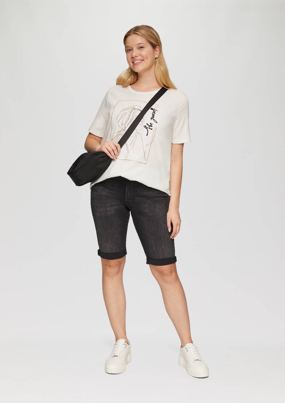 s.Oliver T-Shirt mit Stickerei-Artwork Rabatte dieses Monats