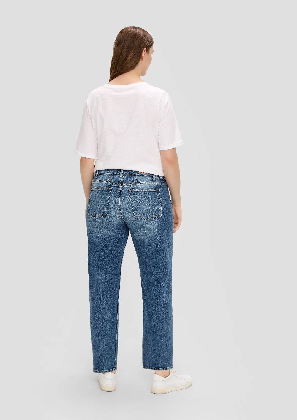 s.Oliver Curvy Jeans / Regular Fit / Mid Rise / Semi-Wide Leg Top Angebot