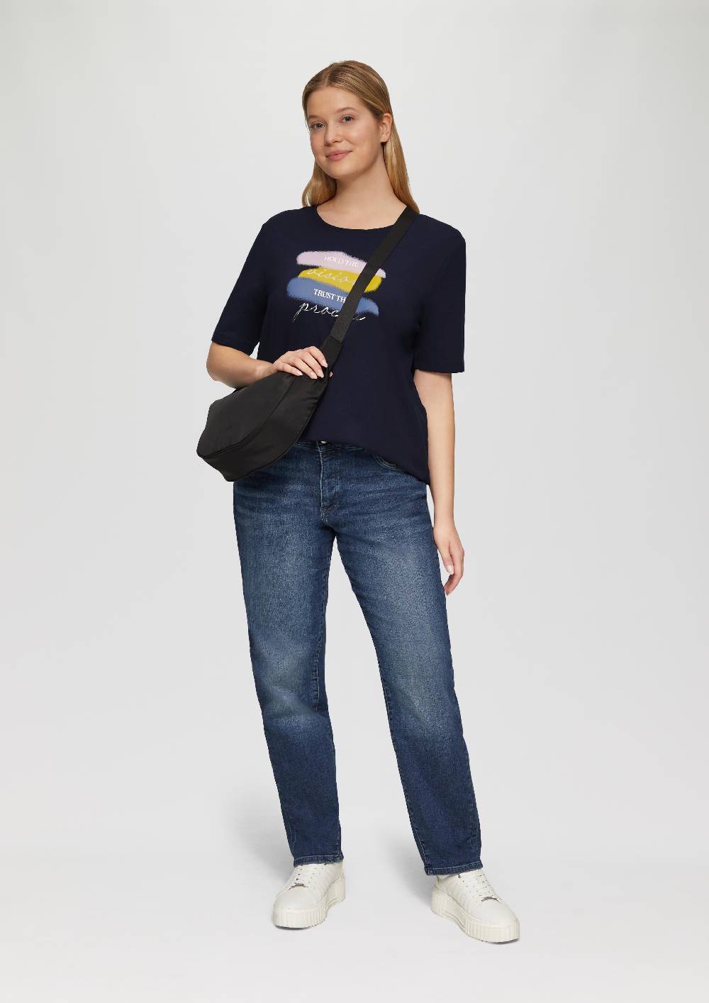 s.Oliver T-Shirt mit Rundhalsausschnitt und Front-Print Blitzangebot
