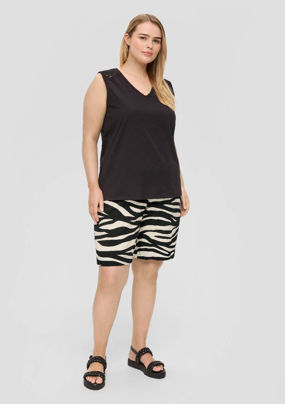 s.Oliver Shorts mit Eingrifftaschen und elastischem Bund Saisonale Angebote