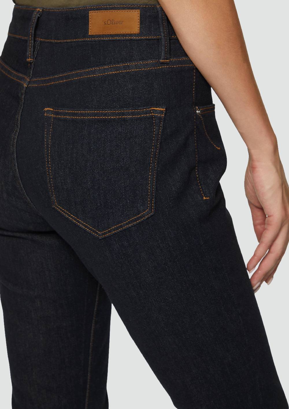 s.Oliver Jeans Betsy / Slim Fit / Mid Rise / Slim Leg / Rinsed Washed Online Outlet