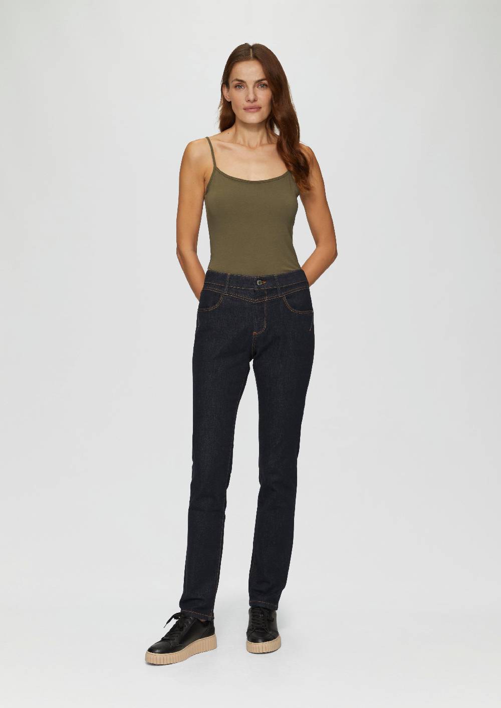 s.Oliver Jeans Betsy / Slim Fit / Mid Rise / Slim Leg / Rinsed Washed Online Outlet