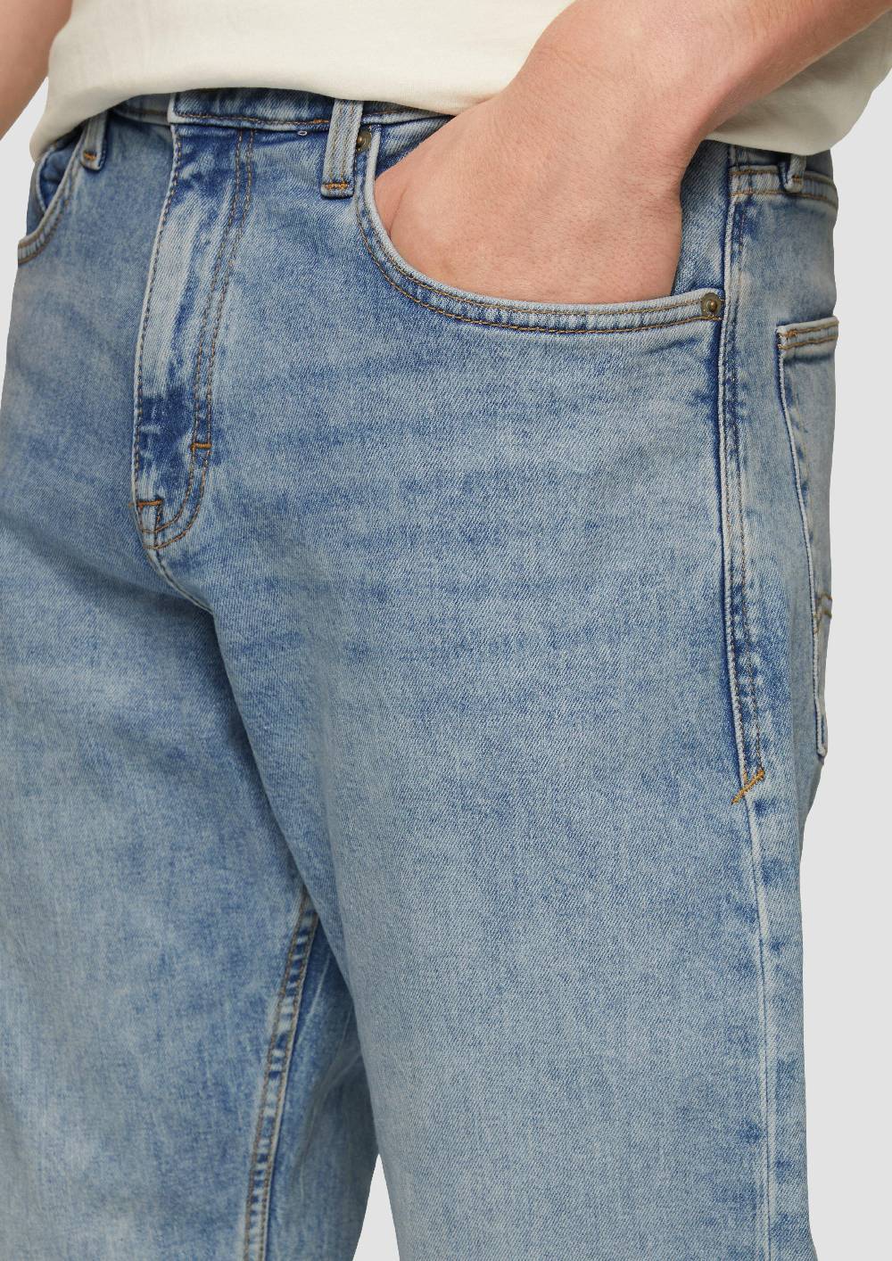 s.Oliver Jeans Pete / Regular Fit / Mid Rise / Straight Leg Bis zu 65% Rabatt