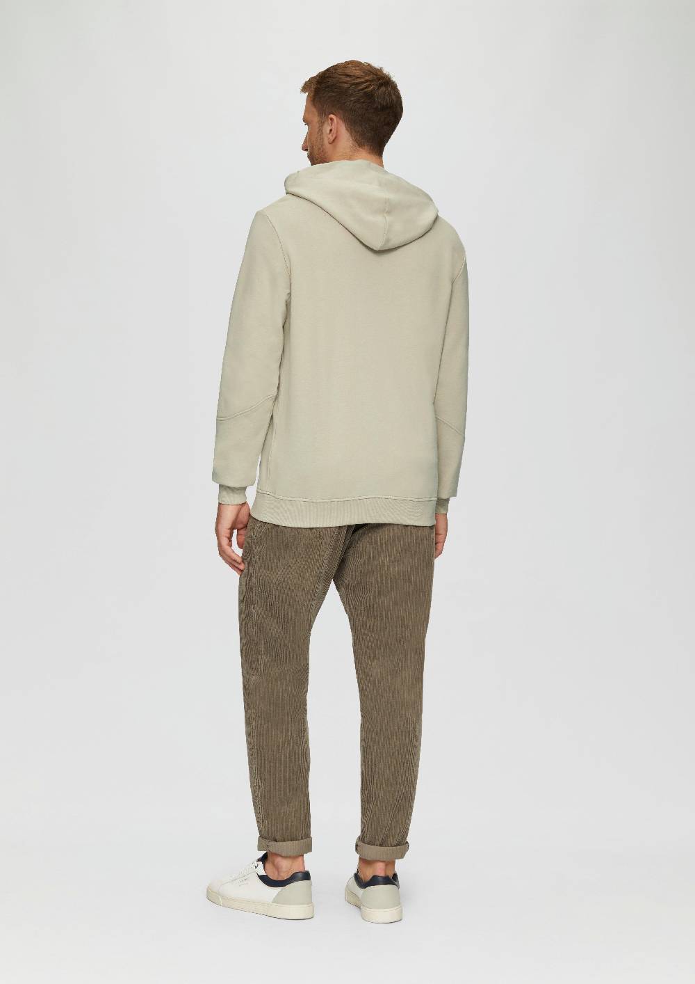 s.Oliver Hoodie mit Stickerei und Kängurutasche Exklusivangebot
