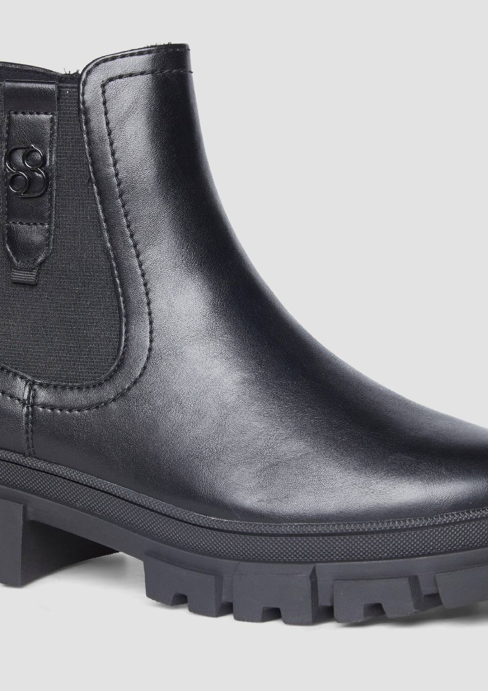 s.Oliver Chelsea Boots mit Logo-Detail Bis zu 55% Rabatt
