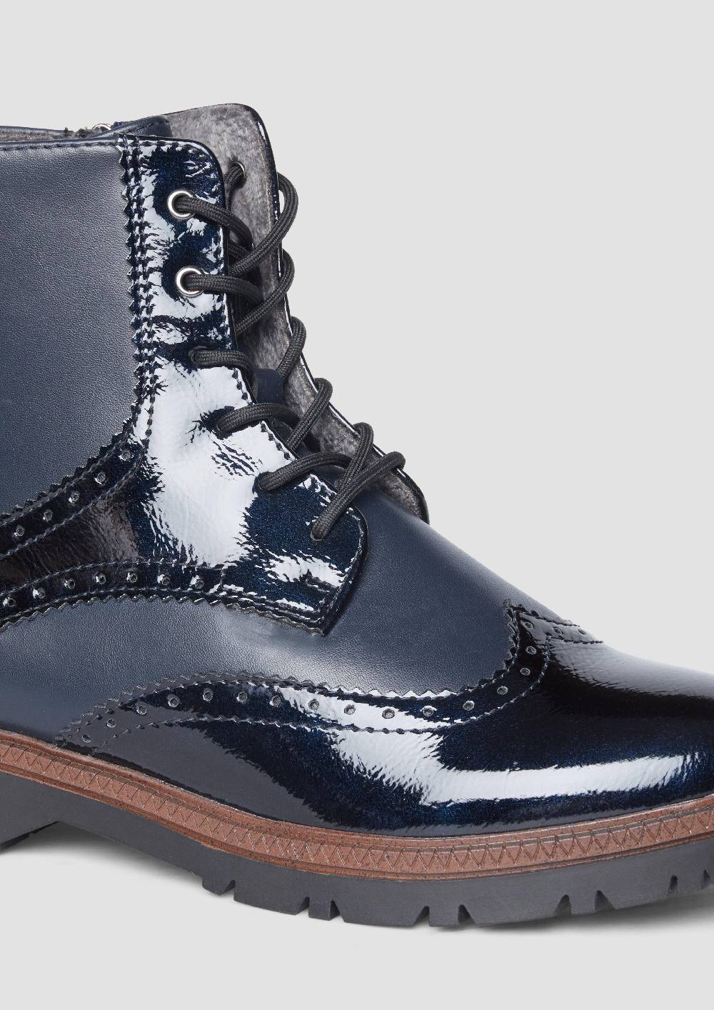 s.Oliver Stiefel mit Schnürung und Reißverschluss im Angebot