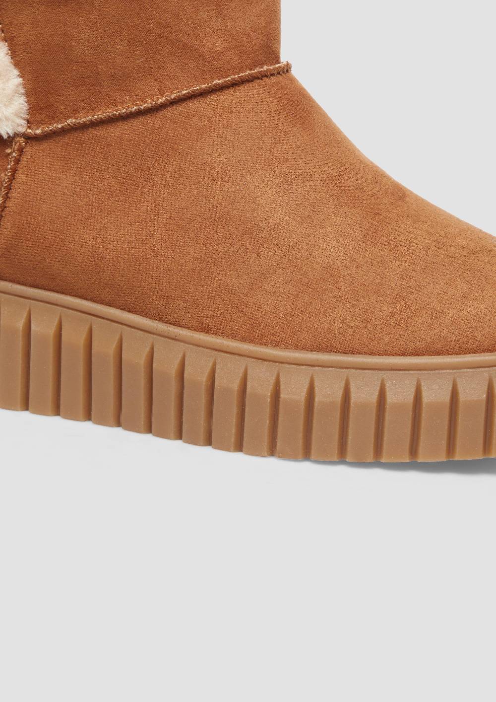 s.Oliver Gefütterte Boots mit Plateausohle Große Rabatte