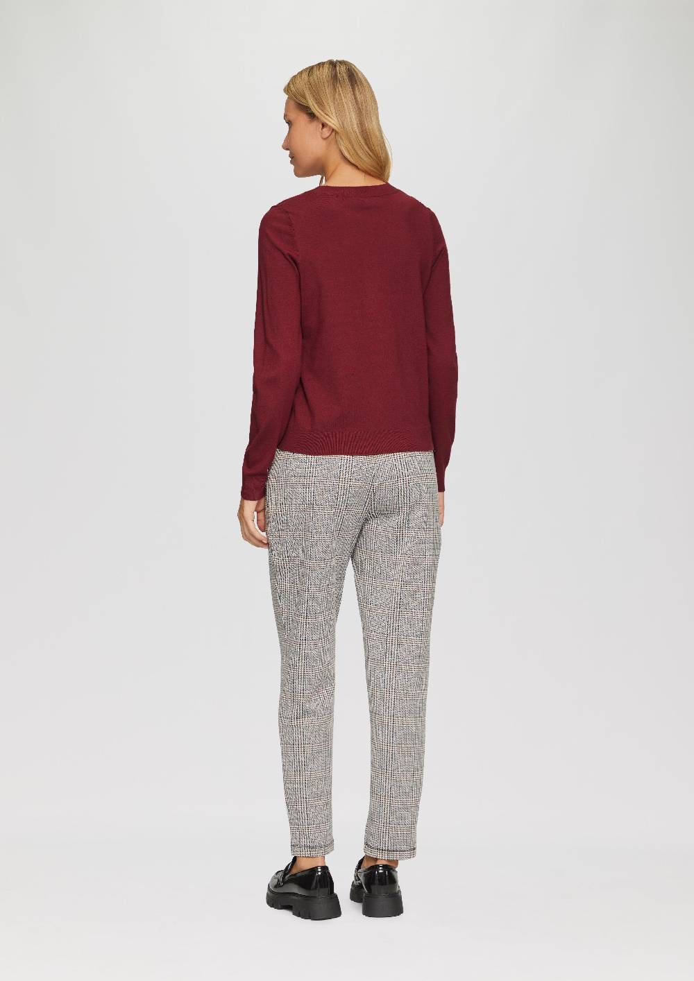 s.Oliver Weicher Pullover mit Rundhalsausschnitt aus Viskosemix Speichern exportieren