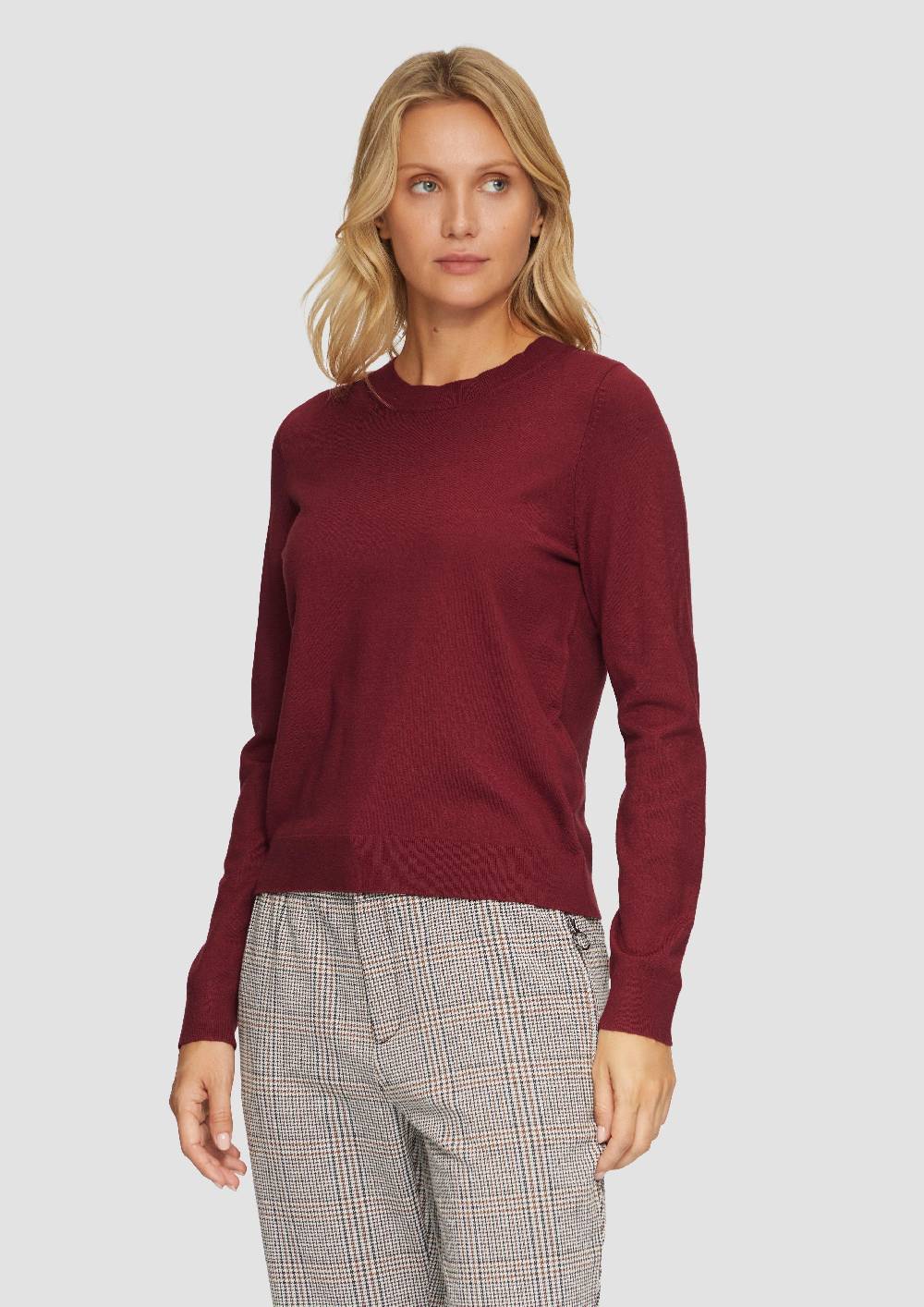 s.Oliver Weicher Pullover mit Rundhalsausschnitt aus Viskosemix Speichern exportieren