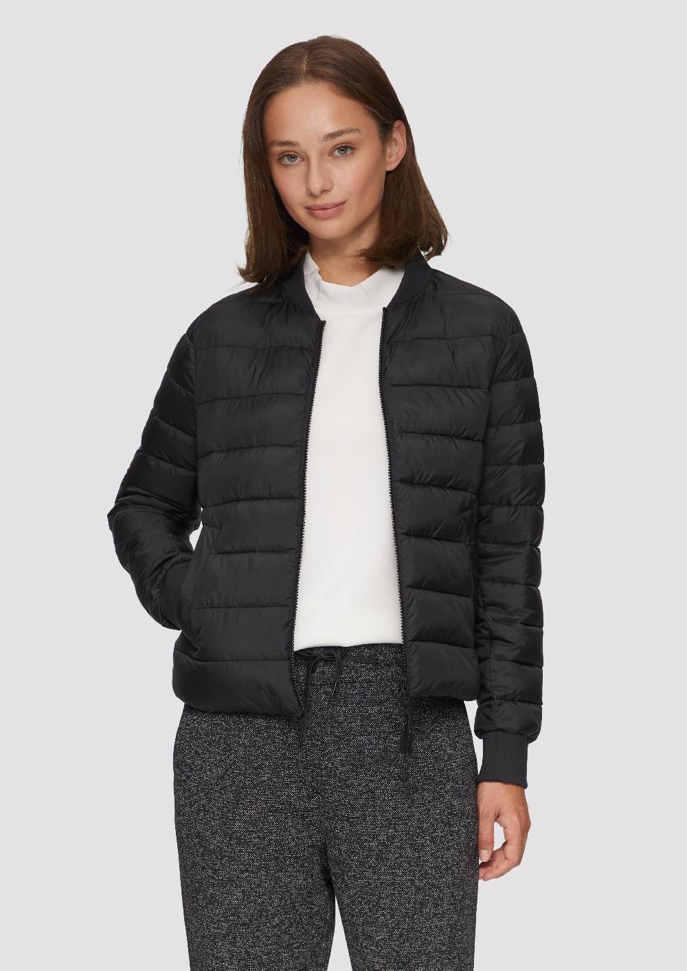 s.Oliver Kurze Steppjacke mit Rippbündchen Im Verkauf