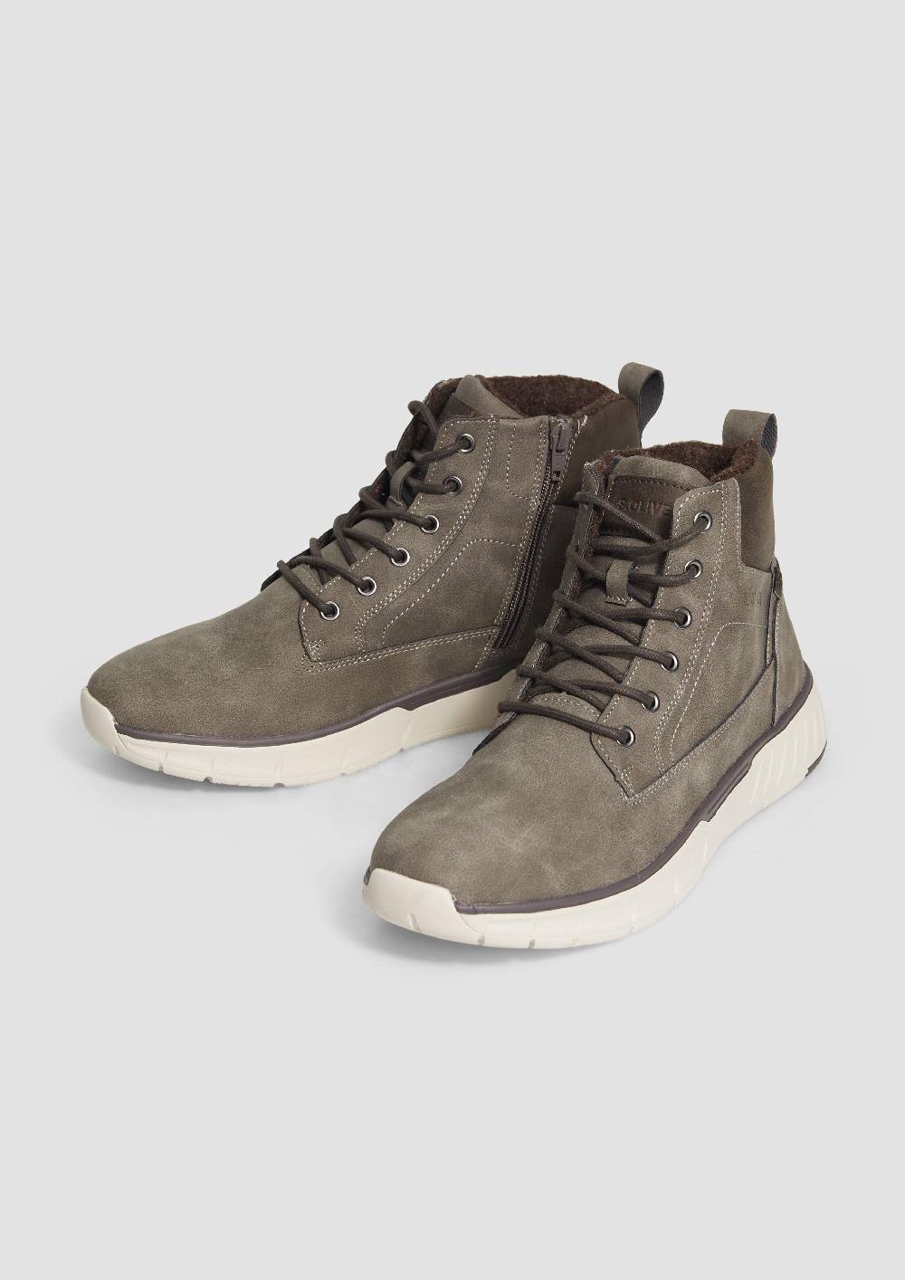 s.Oliver Stiefel im sportiven Look Angebote