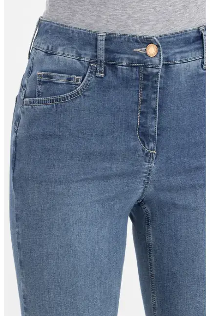 Recover Pants Flared-Jeans Tanja in LIGHT DENIM BLUE Artikelnummer REC-13406-01-4238-138 Nur für heute