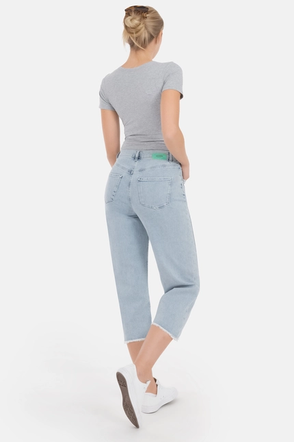 Recover Pants Conny, Relaxed-Fit Jeans mit raffiniertem Saum in bleached Artikelnummer REC-13389-01-4279-148 Riesige Ersparnisse