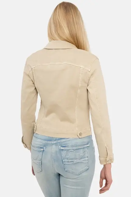 Recover Pants Chic, Jeansjacke in légèrer Passform in SAHARA Artikelnummer REC-30100-01-3883-278 Zeitbegrenzte Promotion