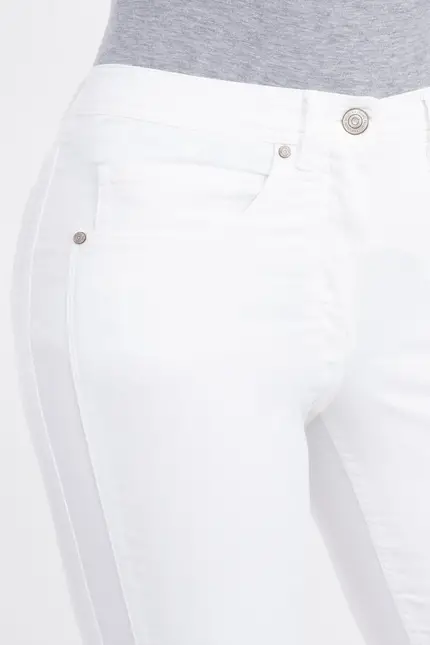 Recover Pants Slim Fit-Hose COCO in WEIß Artikelnummer REC-11954-01-3883-110 Online